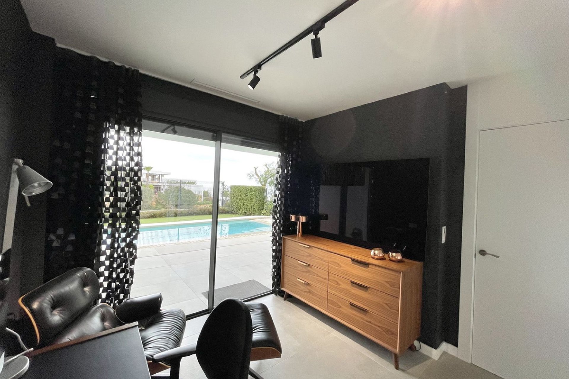 Resale - House - Semi-Detached House - Marbella - Cabopino