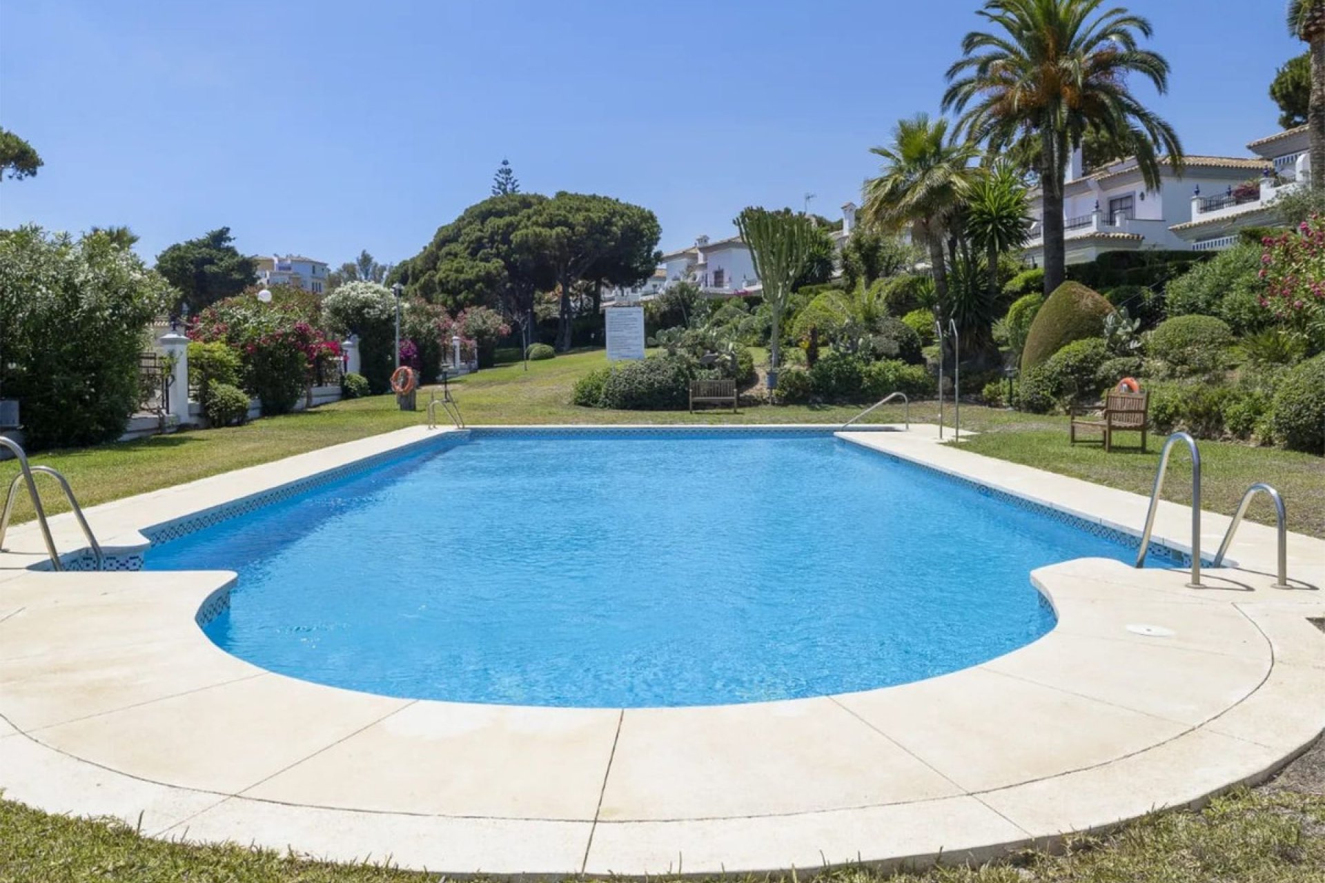 Resale - House - Semi-Detached House - Marbella - Cabopino