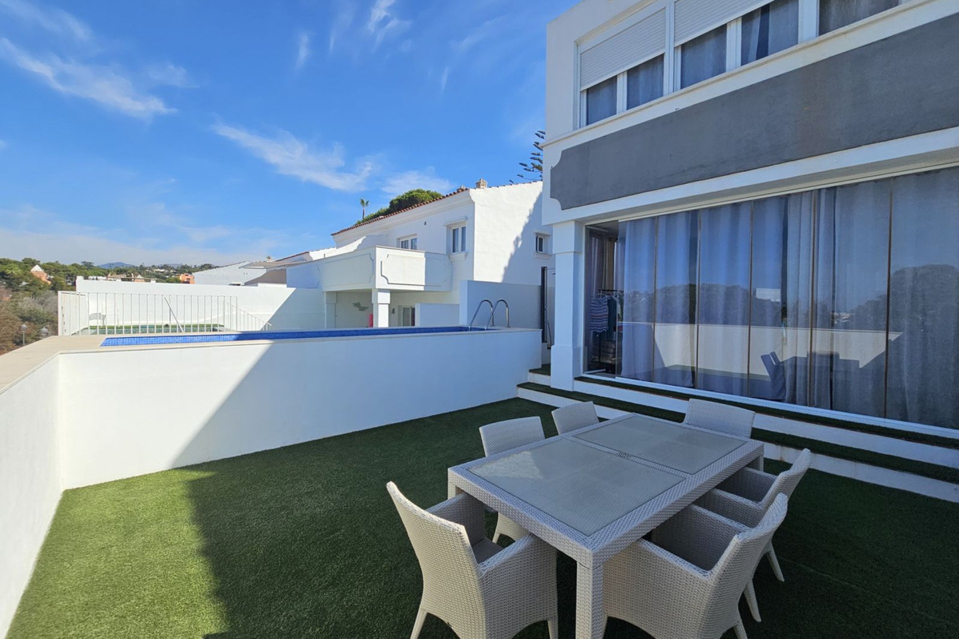 Resale - House - Semi-Detached House - Marbella - Cabopino