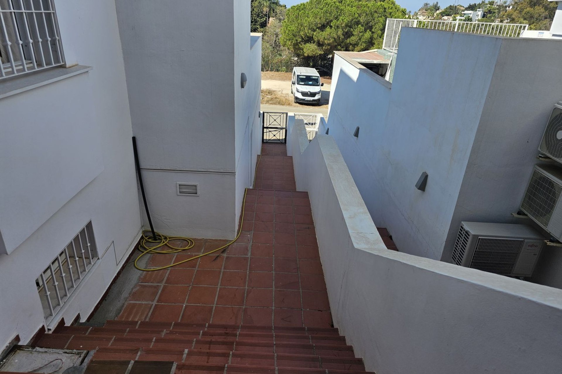 Resale - House - Semi-Detached House - Marbella - Cabopino