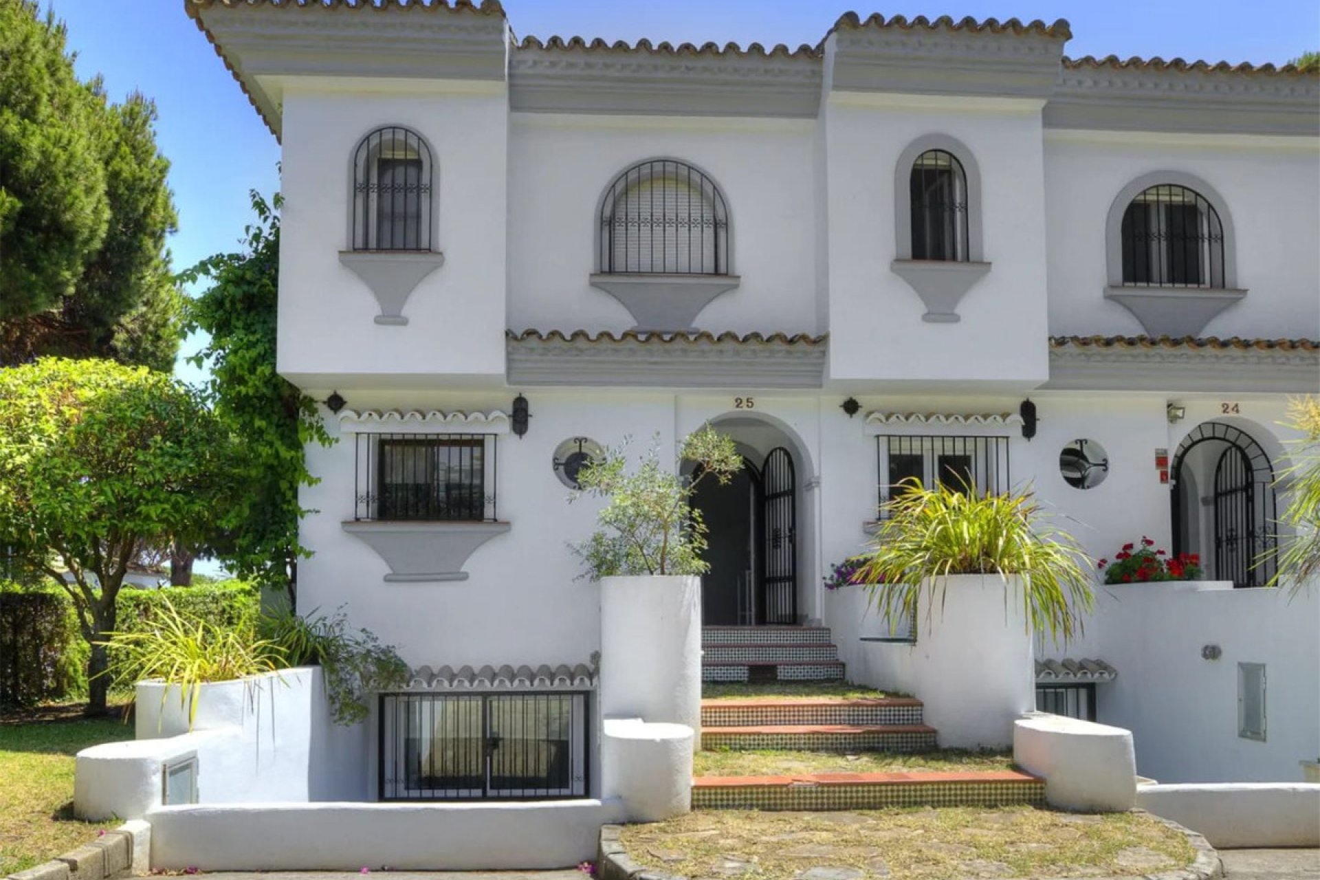 Resale - House - Semi-Detached House - Marbella - Cabopino