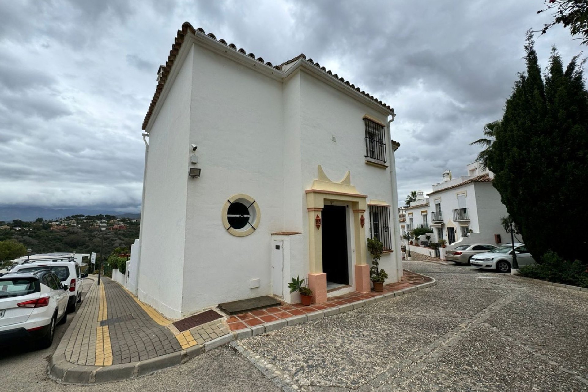 Resale - House - Semi-Detached House - Marbella - Cabopino