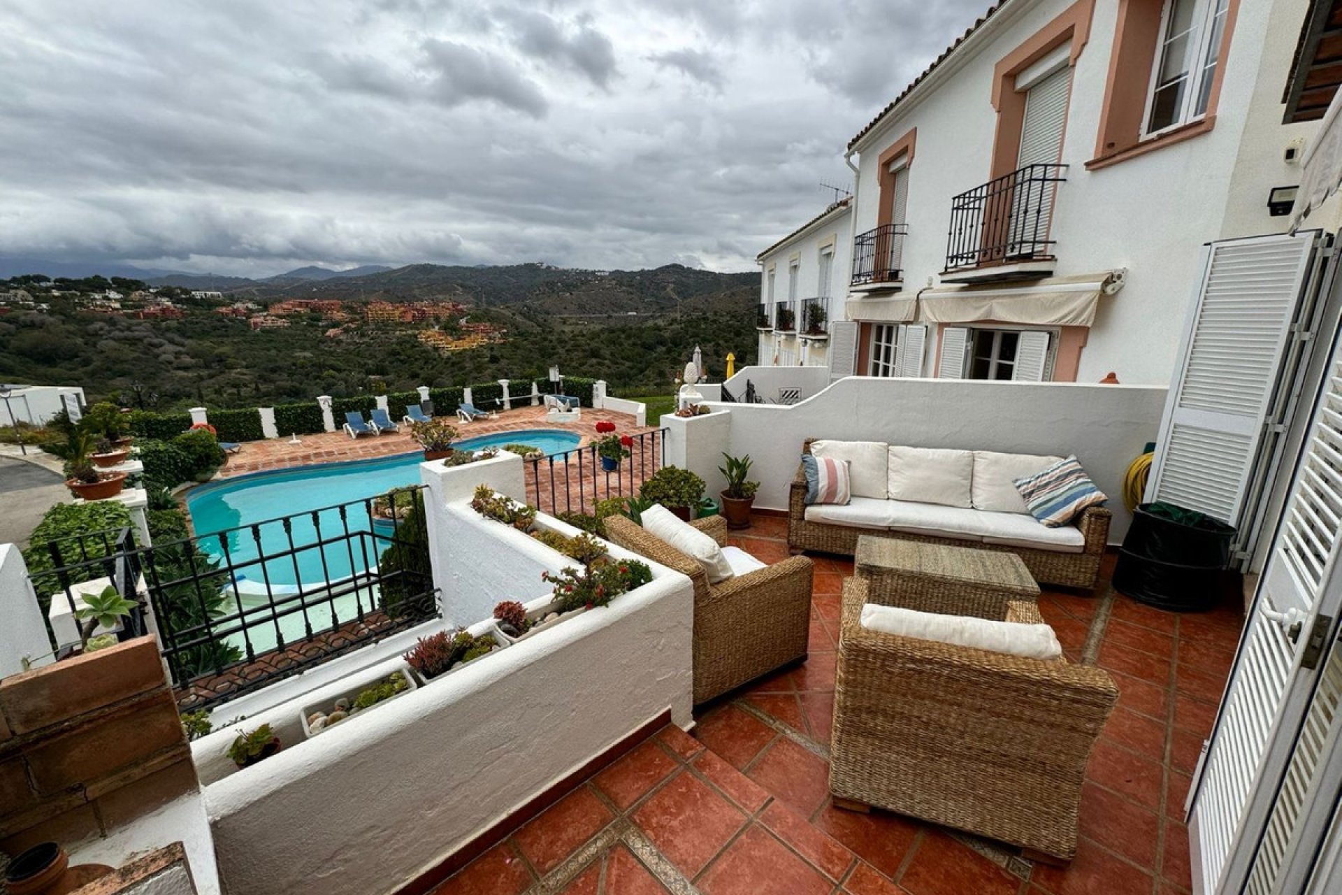 Resale - House - Semi-Detached House - Marbella - Cabopino