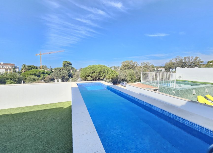 Resale - House - Semi-Detached House - Marbella - Cabopino