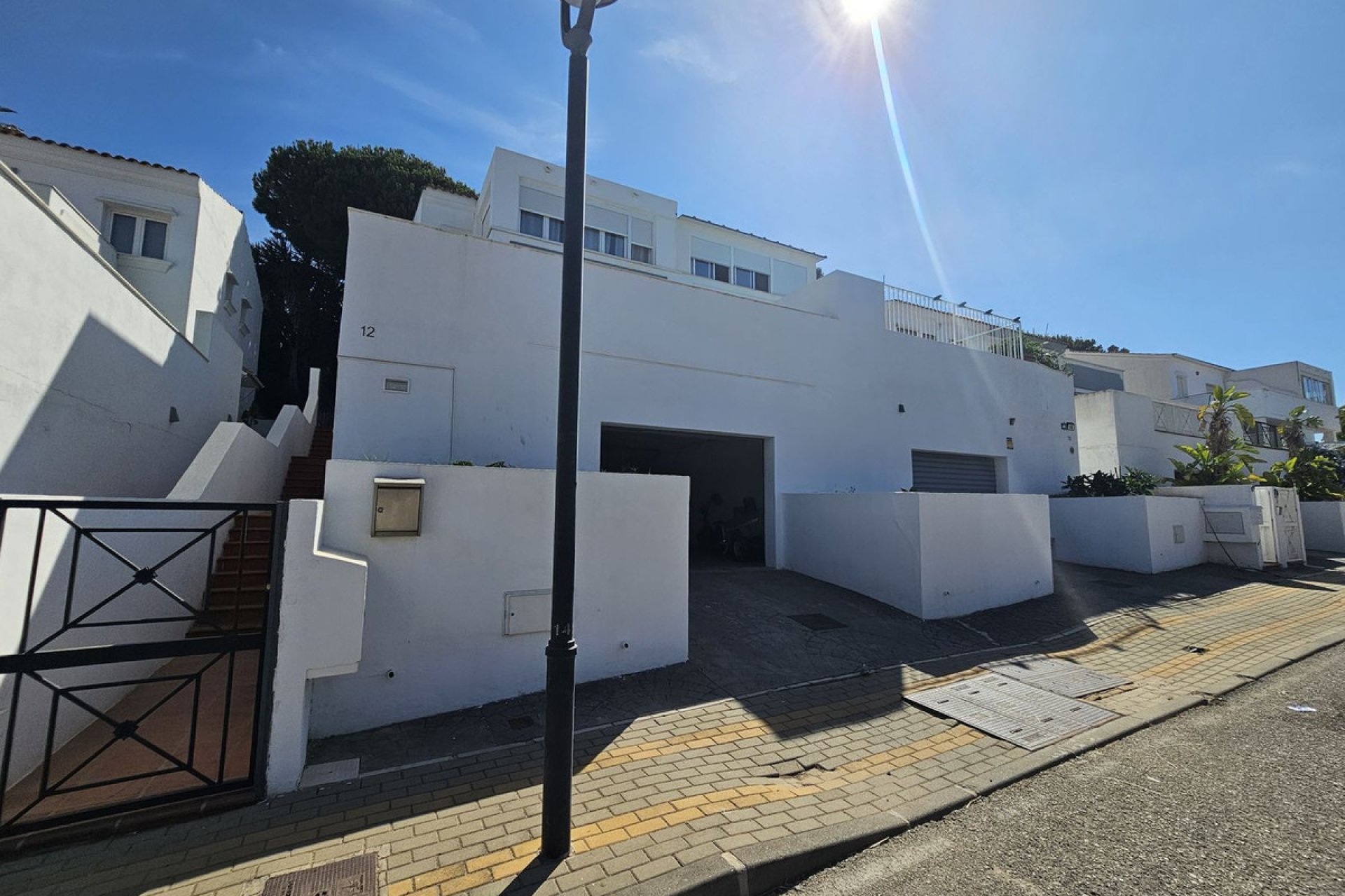 Resale - House - Semi-Detached House - Marbella - Cabopino