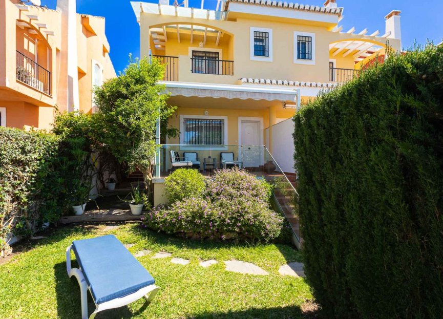 Resale - House - Semi-Detached House - Marbella - Costabella