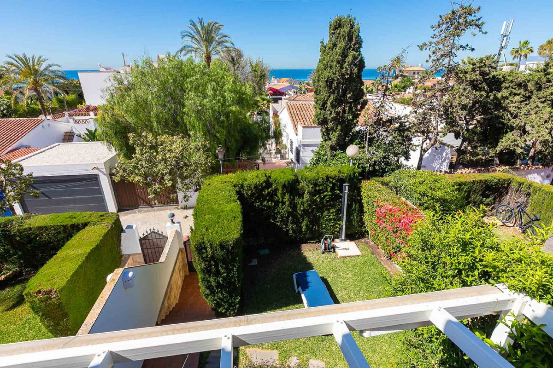 Resale - House - Semi-Detached House - Marbella - Costabella