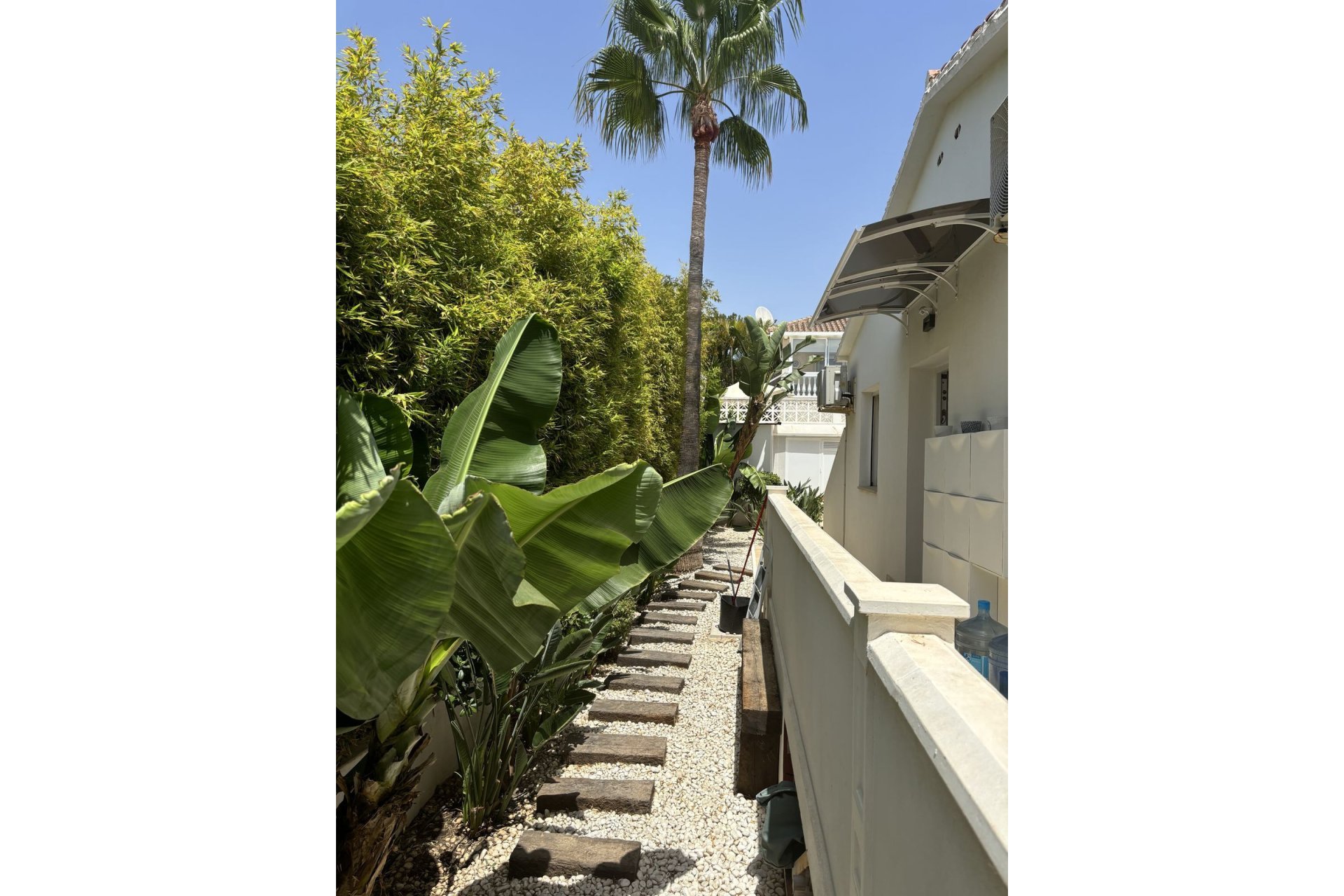 Resale - House - Semi-Detached House - Marbella - Costabella