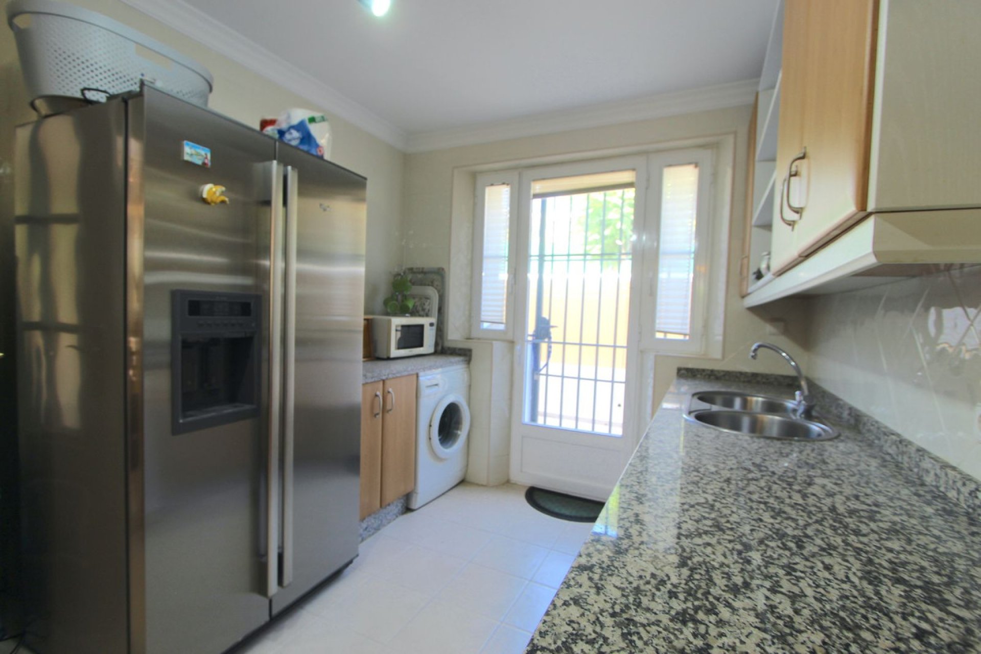 Resale - House - Semi-Detached House - Marbella - Elviria