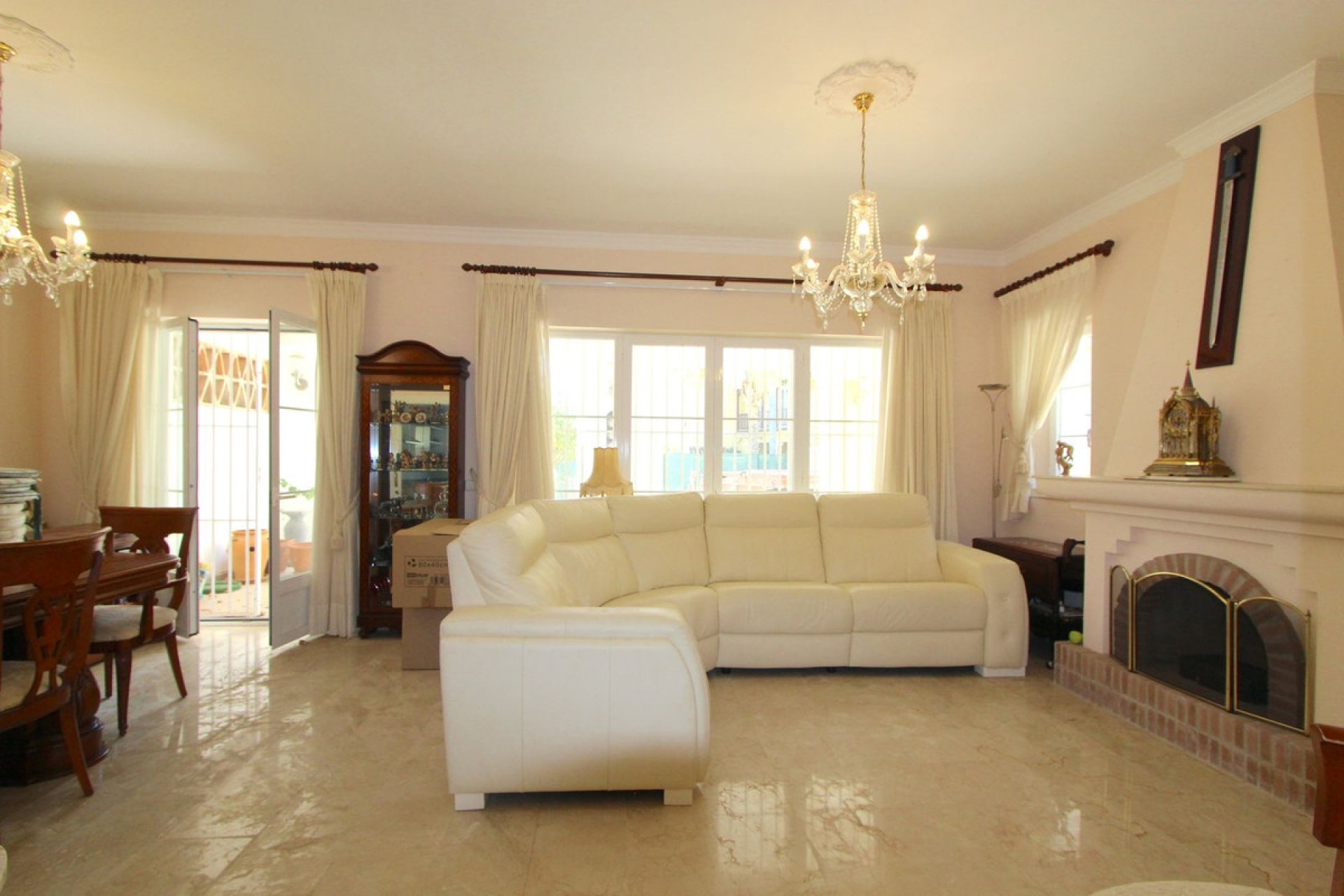 Resale - House - Semi-Detached House - Marbella - Elviria