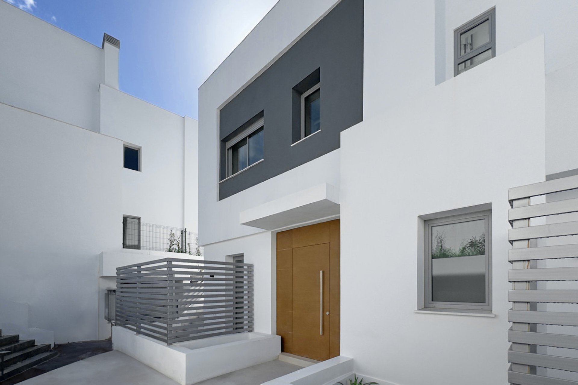 Resale - House - Semi-Detached House - Marbella - Guadalmina Alta