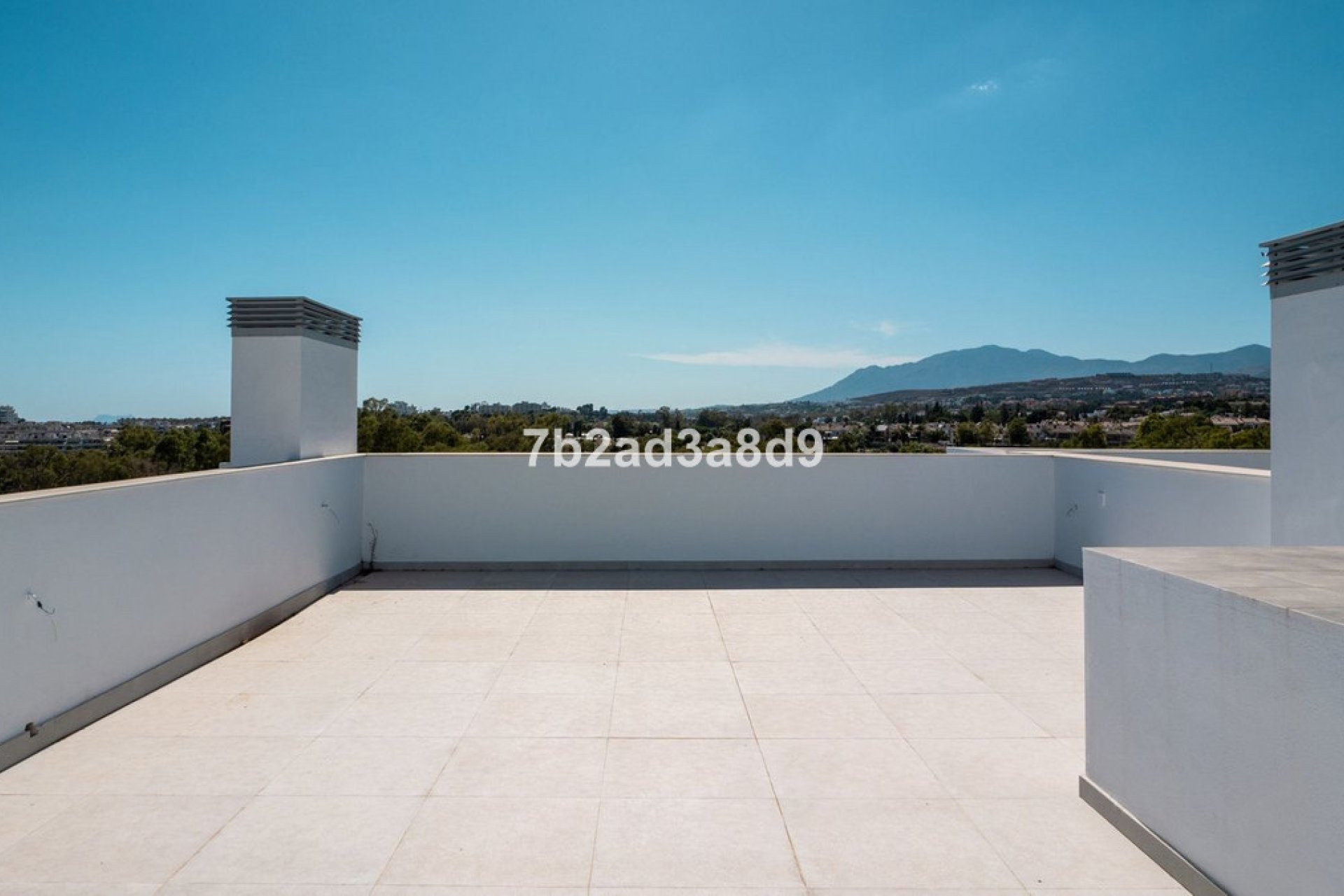 Resale - House - Semi-Detached House - Marbella - Guadalmina Alta