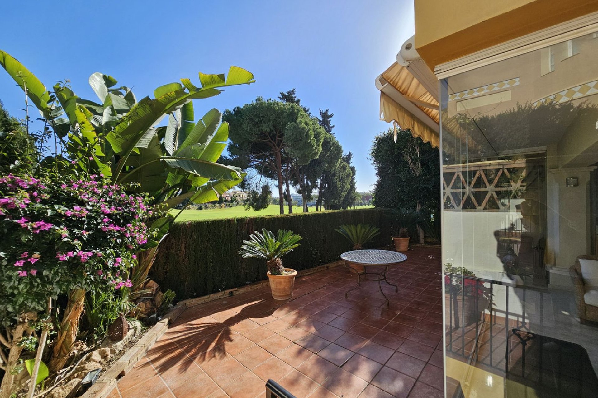 Resale - House - Semi-Detached House - Marbella - Guadalmina Alta