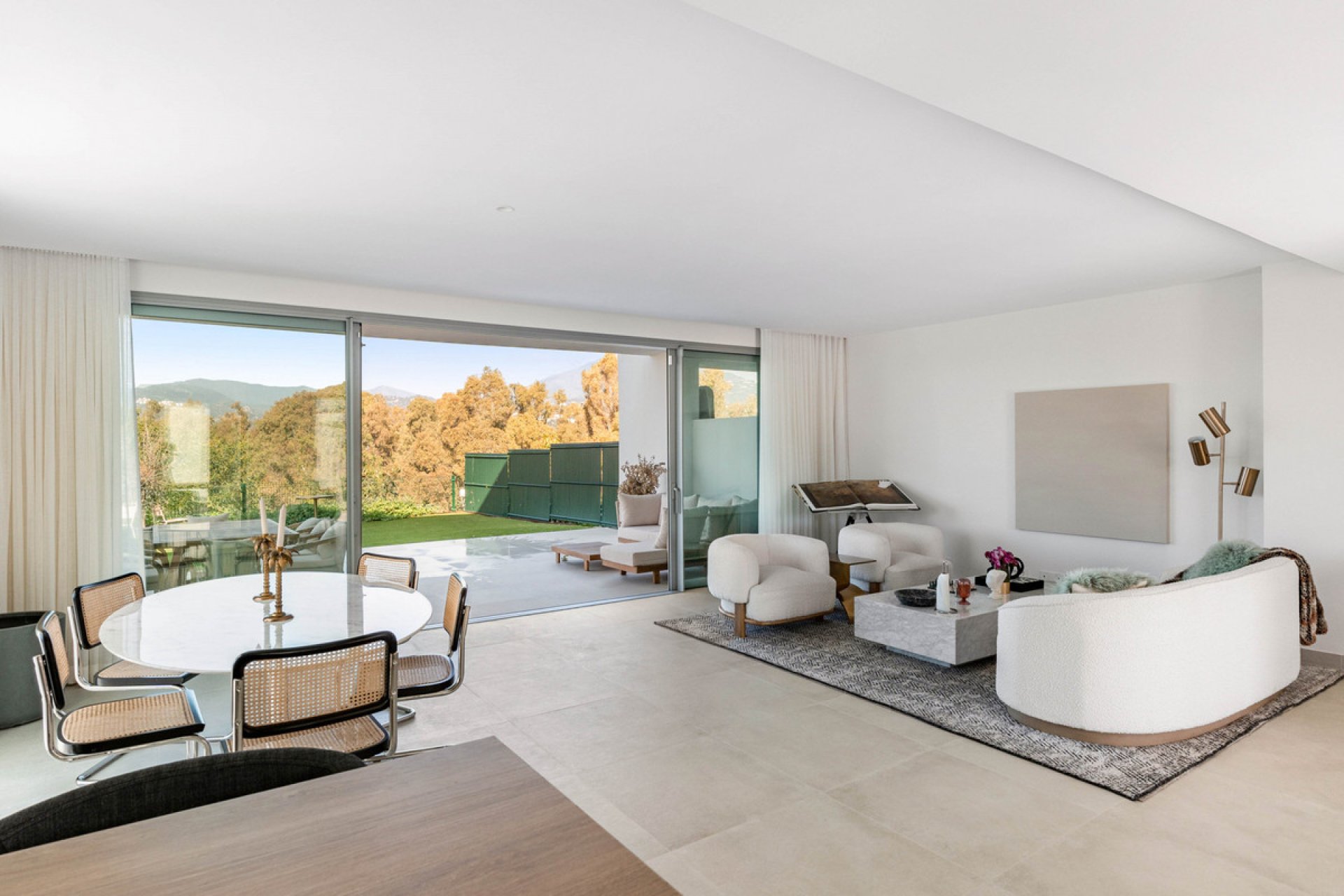 Resale - House - Semi-Detached House - Marbella - Guadalmina Alta