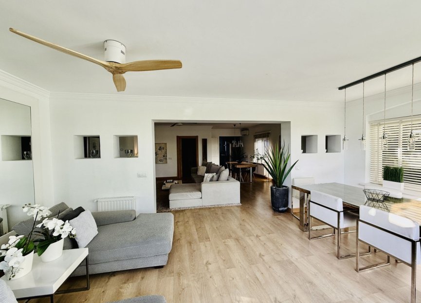 Resale - House - Semi-Detached House - Marbella - Guadalmina Baja