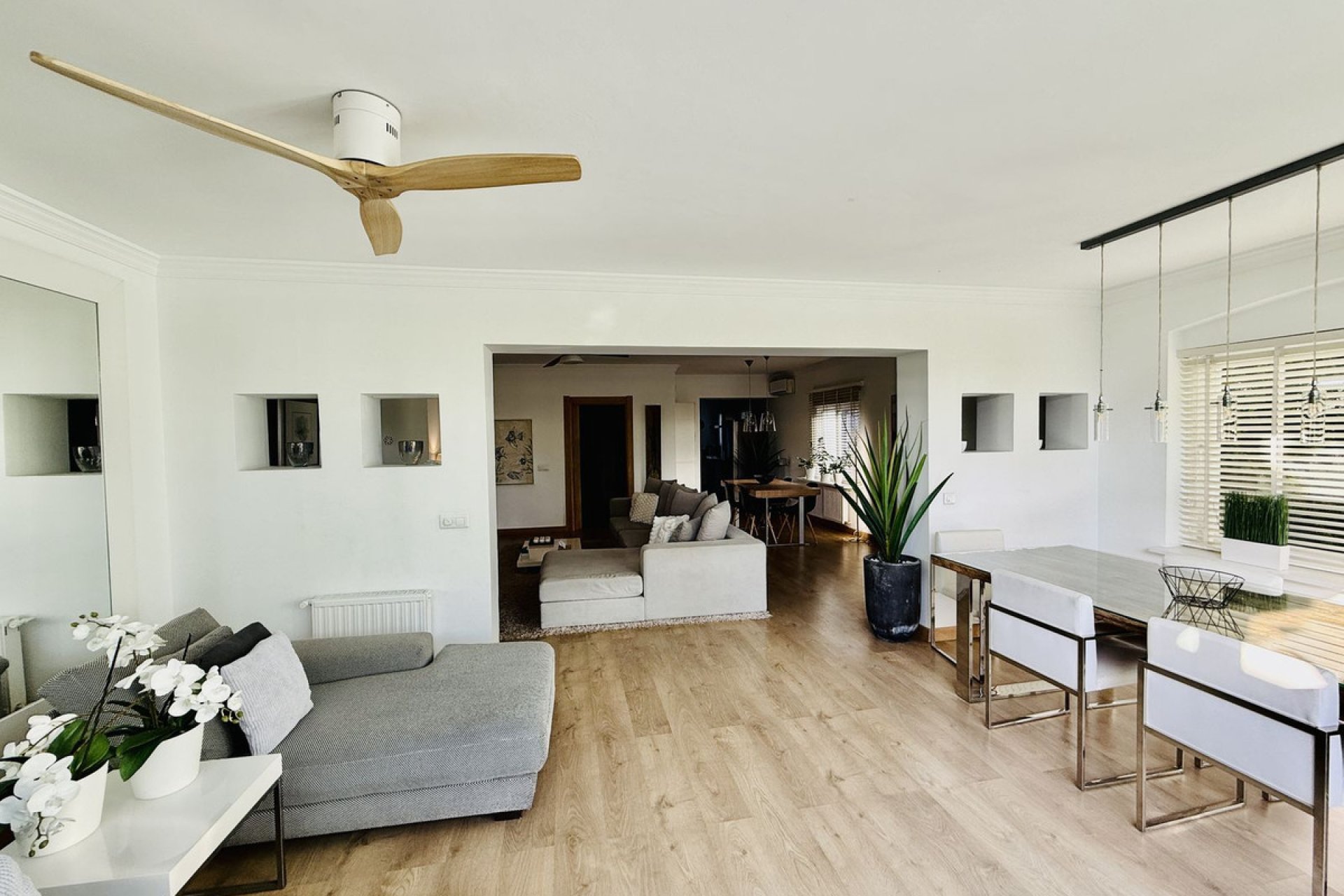 Resale - House - Semi-Detached House - Marbella - Guadalmina Baja