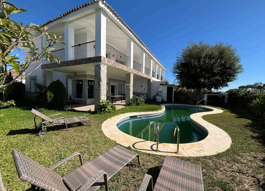 Resale - House - Semi-Detached House - Marbella - La Mairena