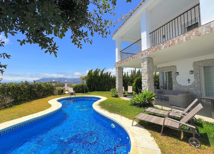 Resale - House - Semi-Detached House - Marbella - La Mairena