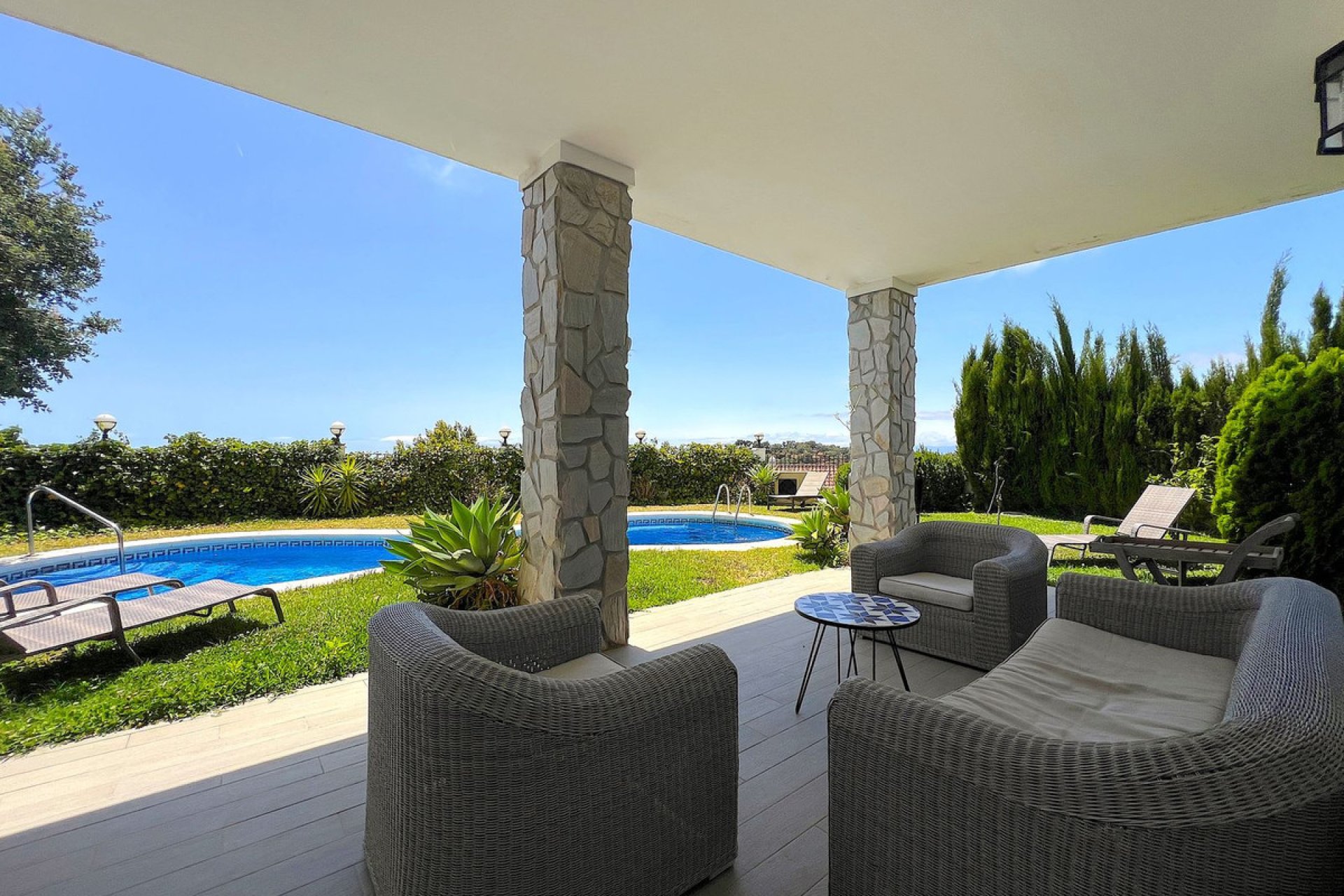 Resale - House - Semi-Detached House - Marbella - La Mairena