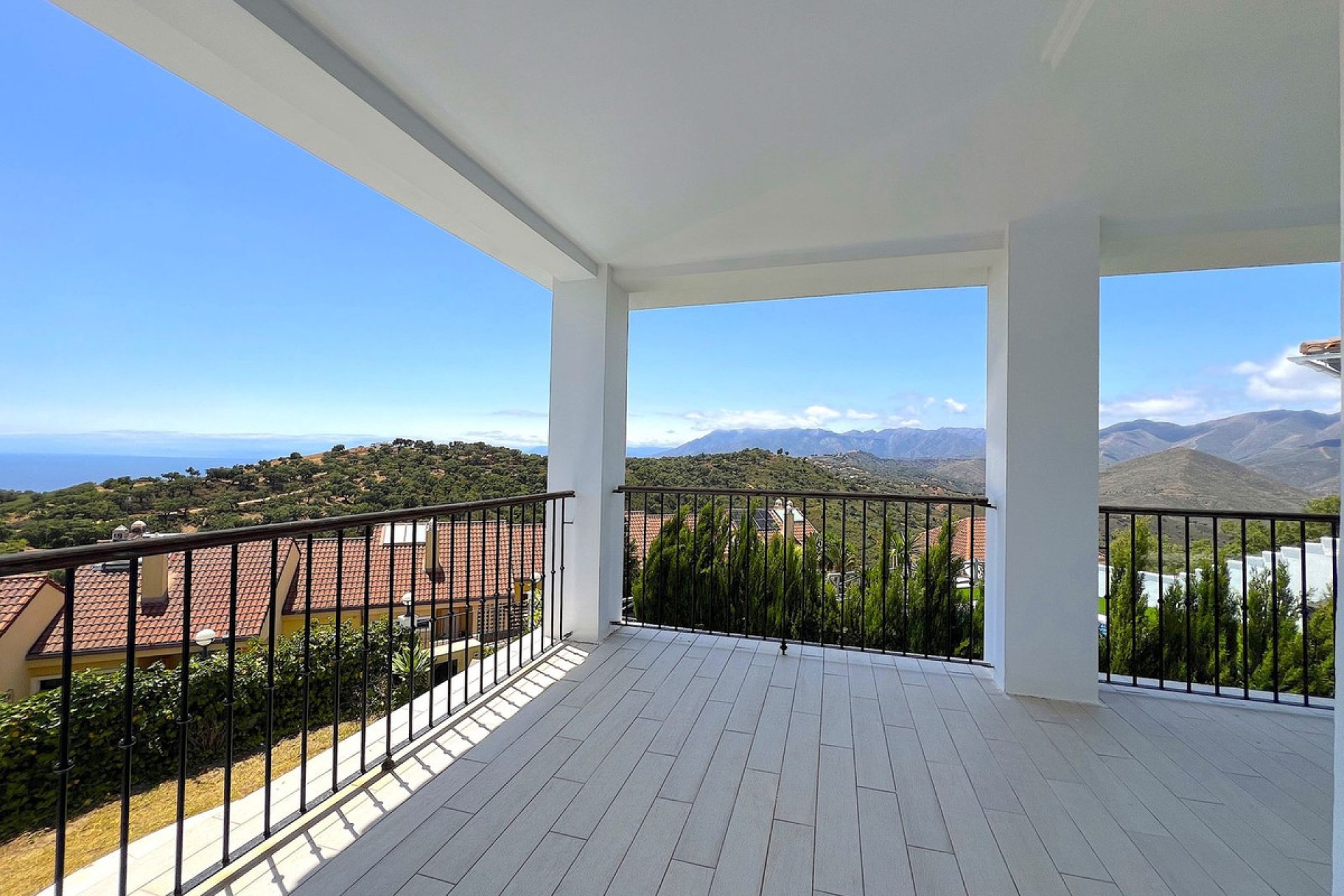 Resale - House - Semi-Detached House - Marbella - La Mairena