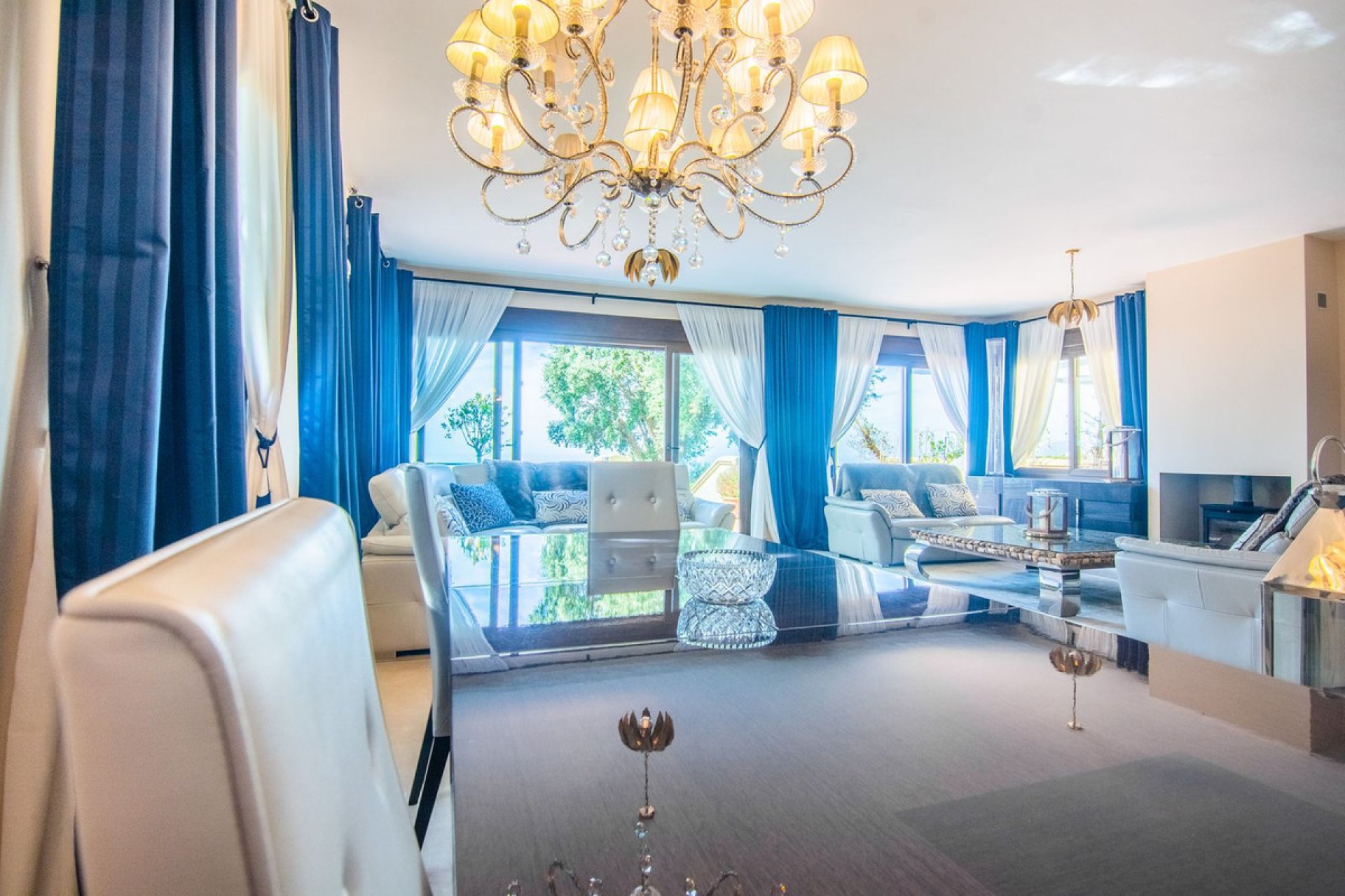 Resale - House - Semi-Detached House - Marbella - La Mairena