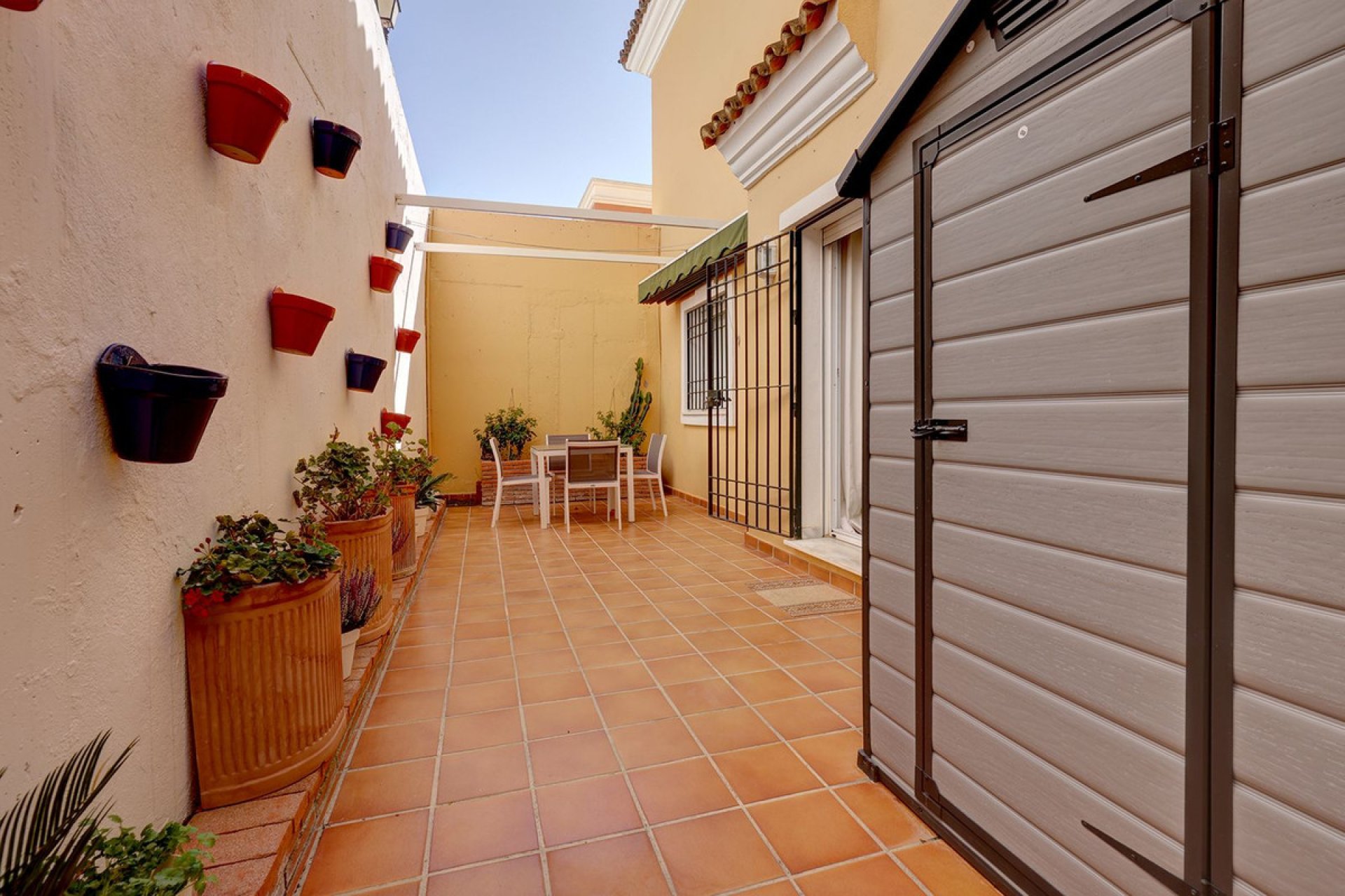 Resale - House - Semi-Detached House - Marbella - Las Brisas