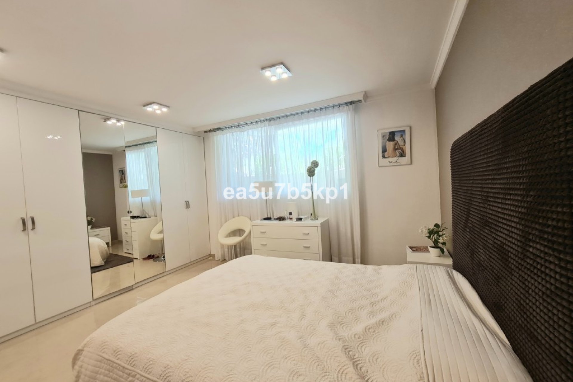 Resale - House - Semi-Detached House - Marbella - Marbella Centro