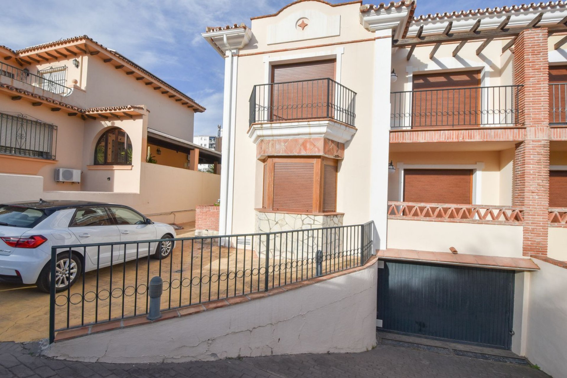 Resale - House - Semi-Detached House - Marbella - Marbella Centro