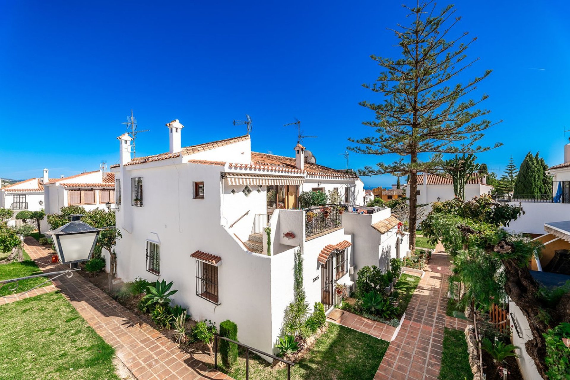 Resale - House - Semi-Detached House - Marbella - Marbella Centro