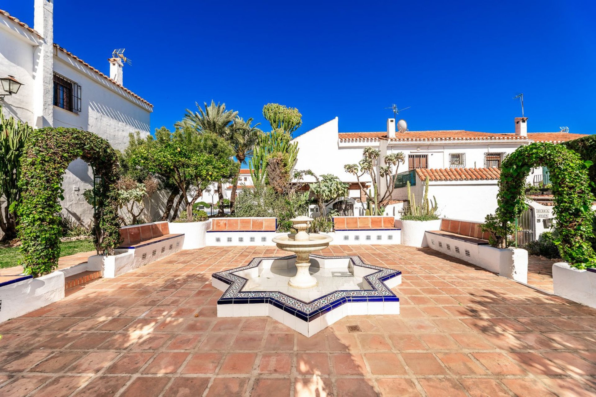 Resale - House - Semi-Detached House - Marbella - Marbella Centro