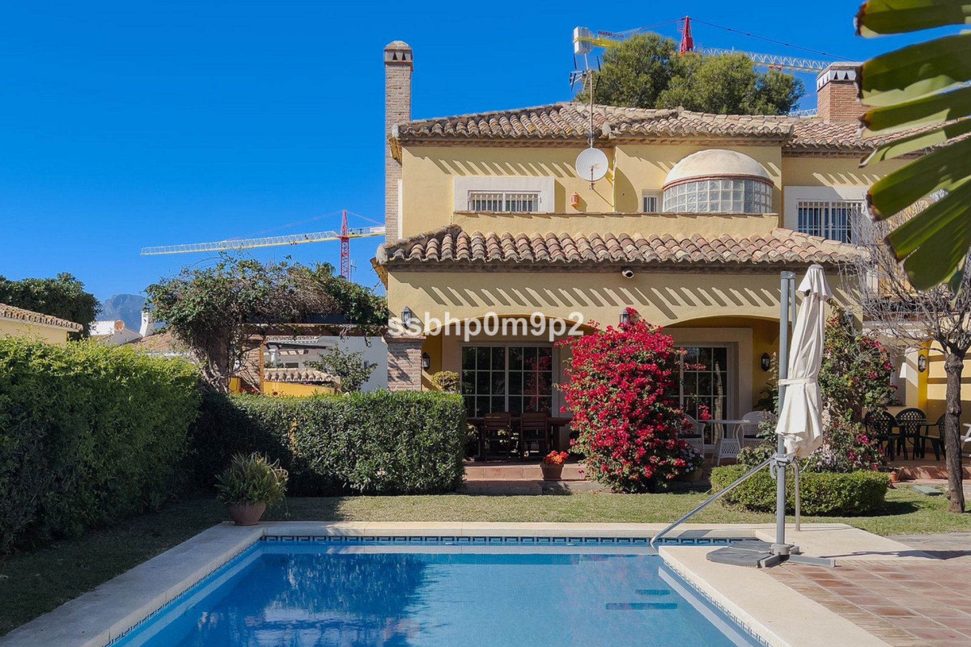 Resale - House - Semi-Detached House - Marbella - Marbella Centro