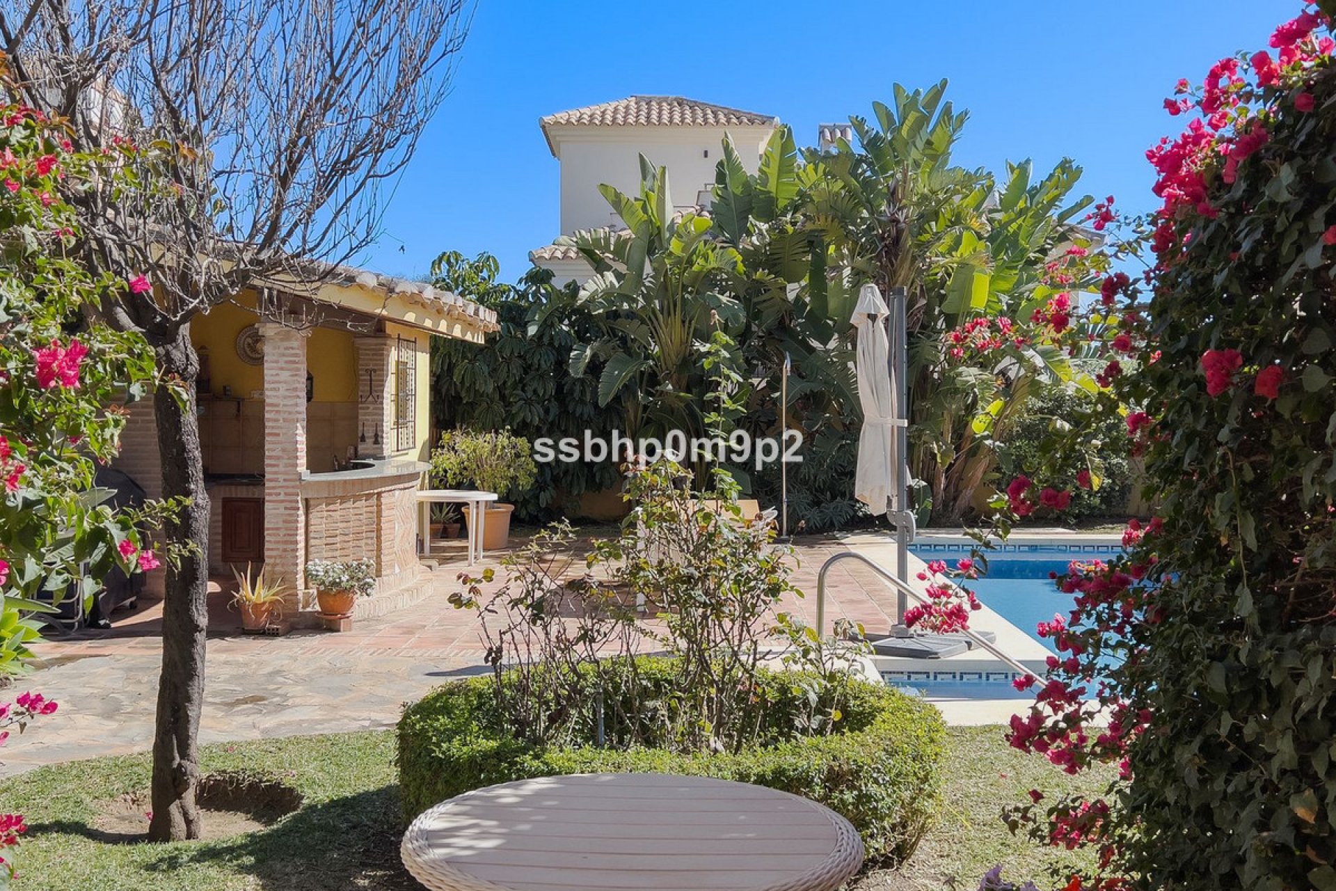 Resale - House - Semi-Detached House - Marbella - Marbella Centro