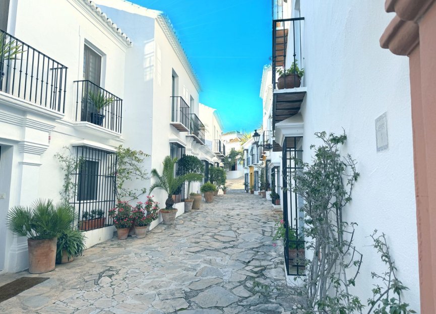 Resale - House - Semi-Detached House - Marbella - Marbella Centro