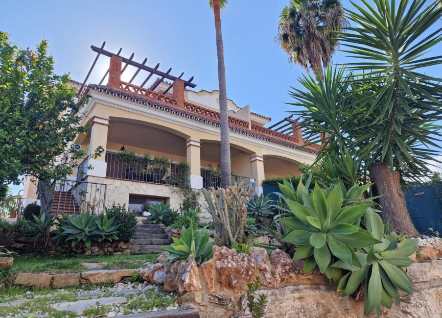 Resale - House - Semi-Detached House - Marbella - Marbella Centro