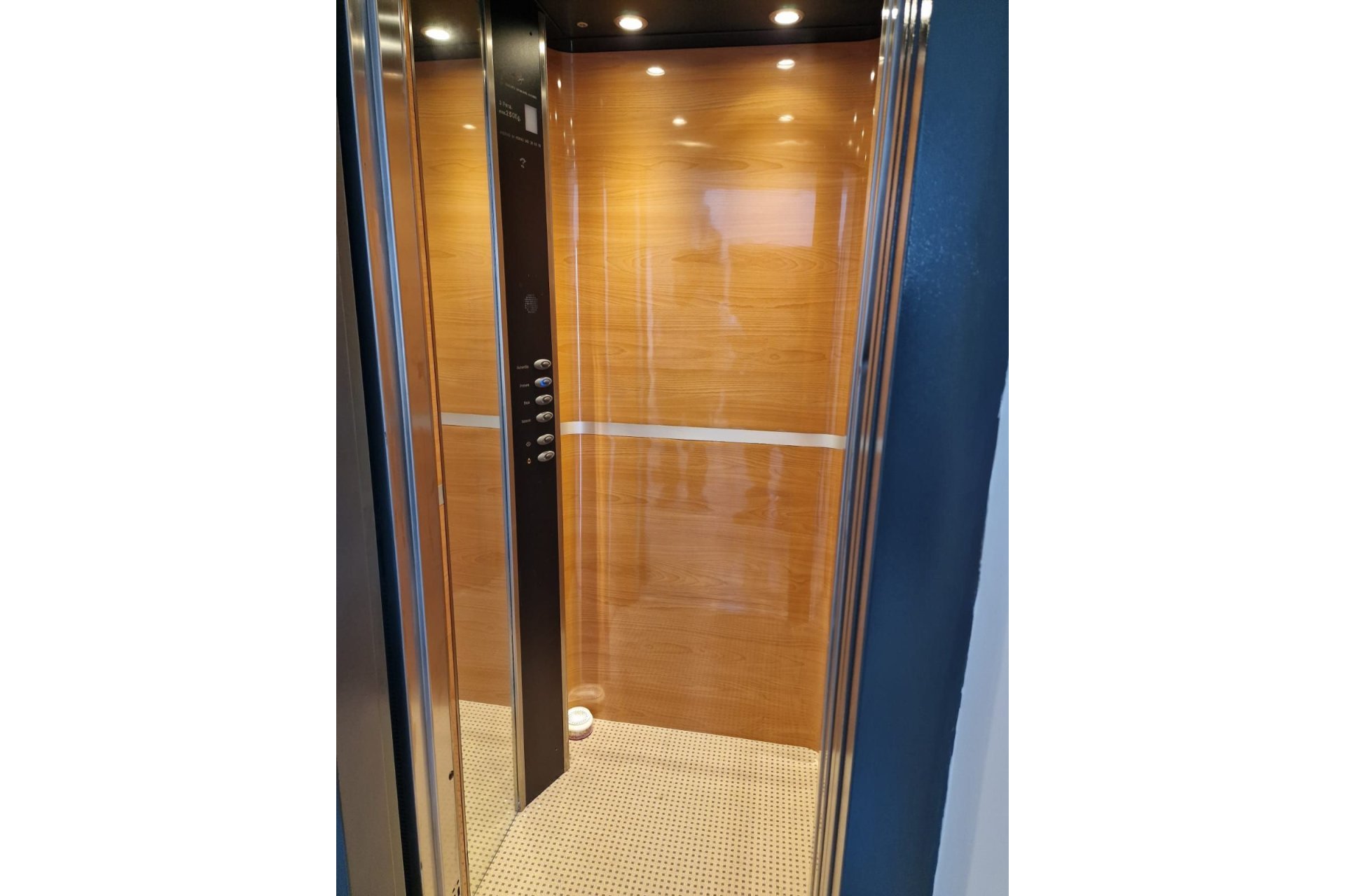 Resale - House - Semi-Detached House - Marbella - Marbella Centro