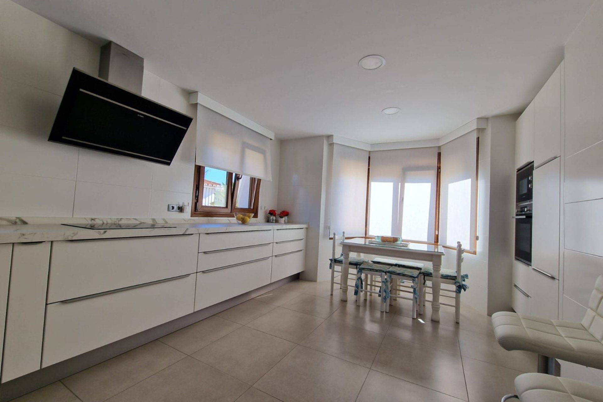 Resale - House - Semi-Detached House - Marbella - Marbella Centro