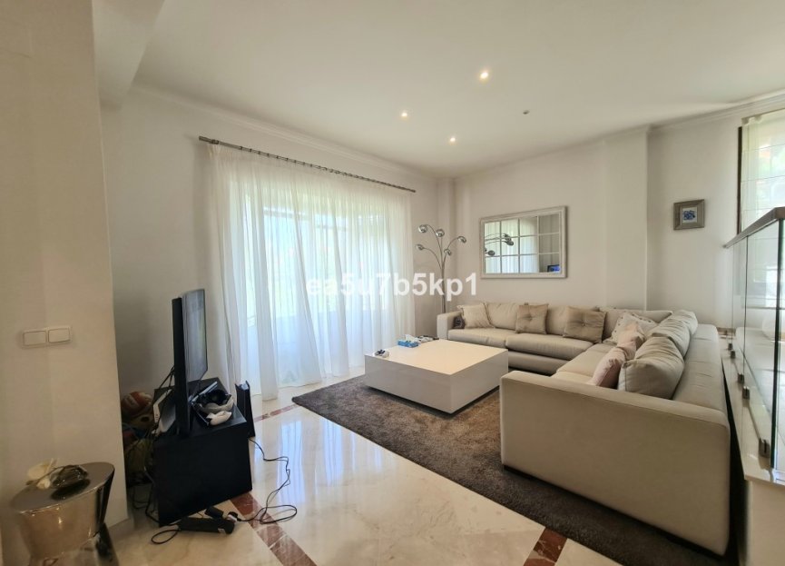 Resale - House - Semi-Detached House - Marbella - Marbella Centro