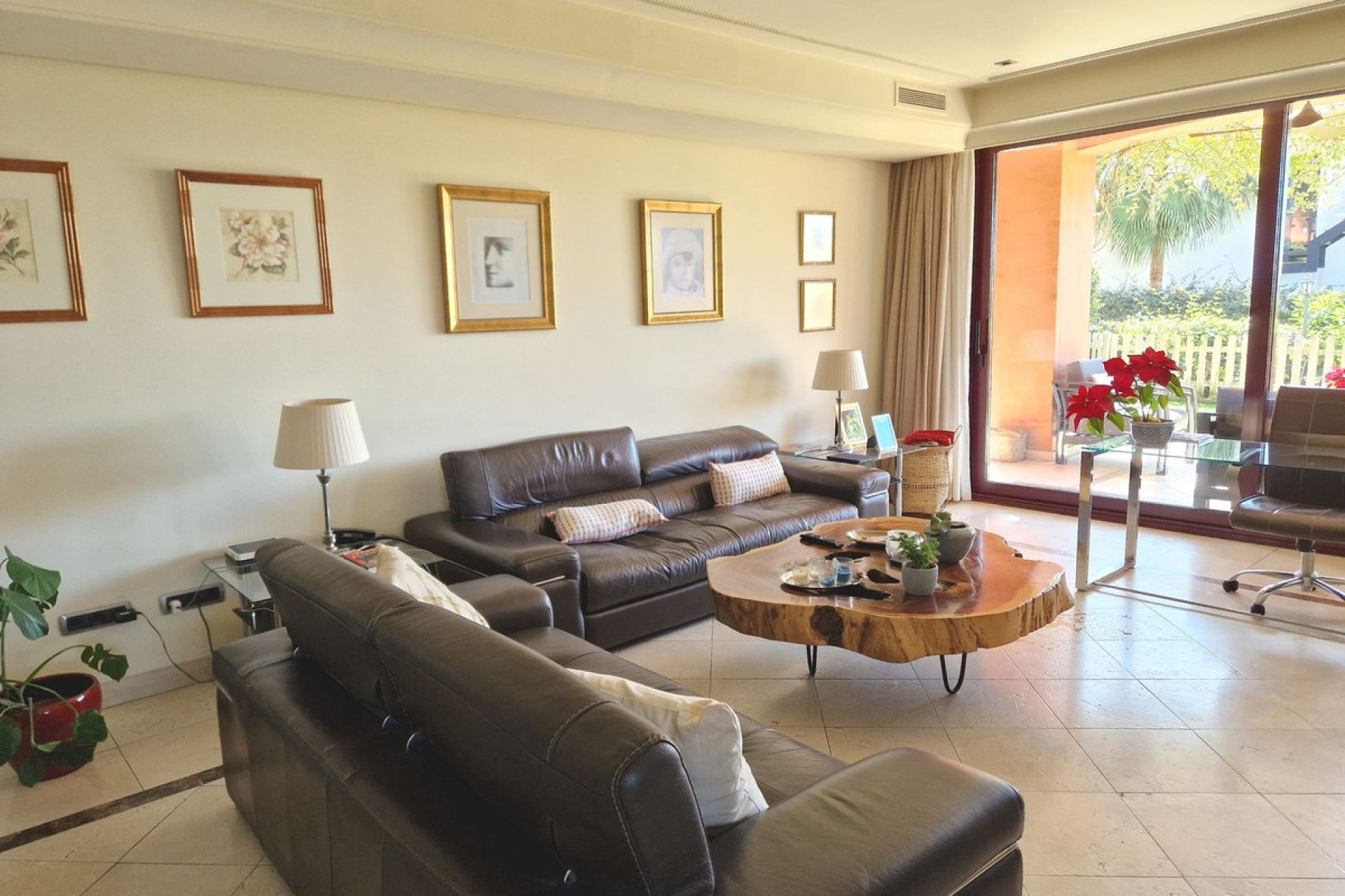 Resale - House - Semi-Detached House - Marbella - Nagüeles