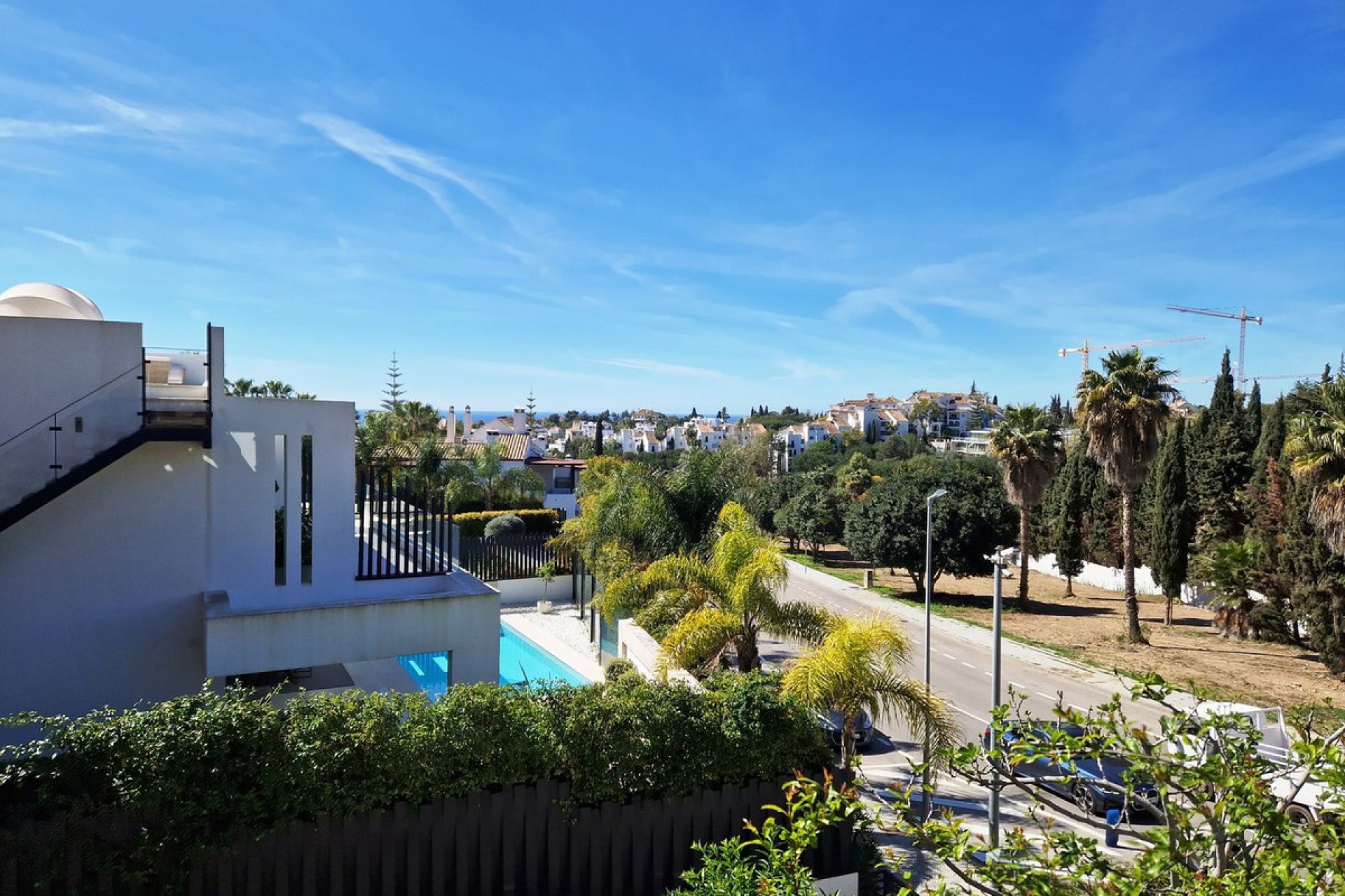 Resale - House - Semi-Detached House - Marbella - Nagüeles