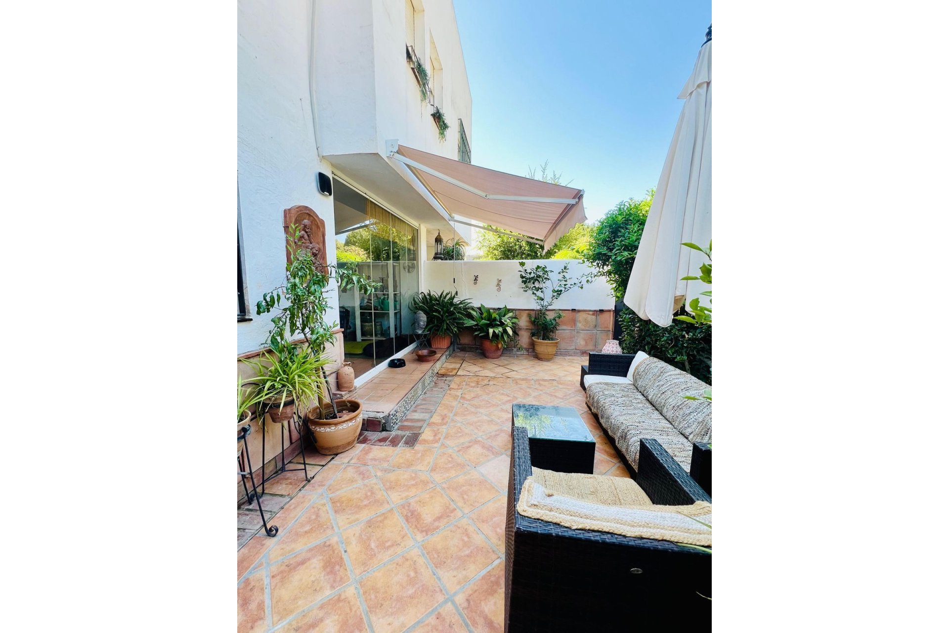 Resale - House - Semi-Detached House - Marbella - Nagüeles