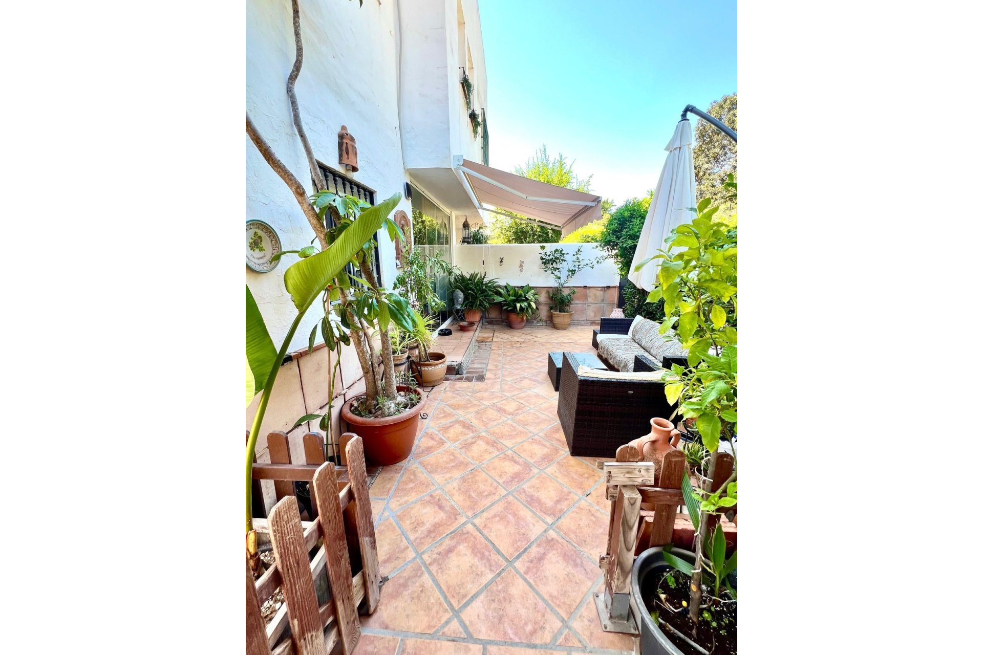 Resale - House - Semi-Detached House - Marbella - Nagüeles