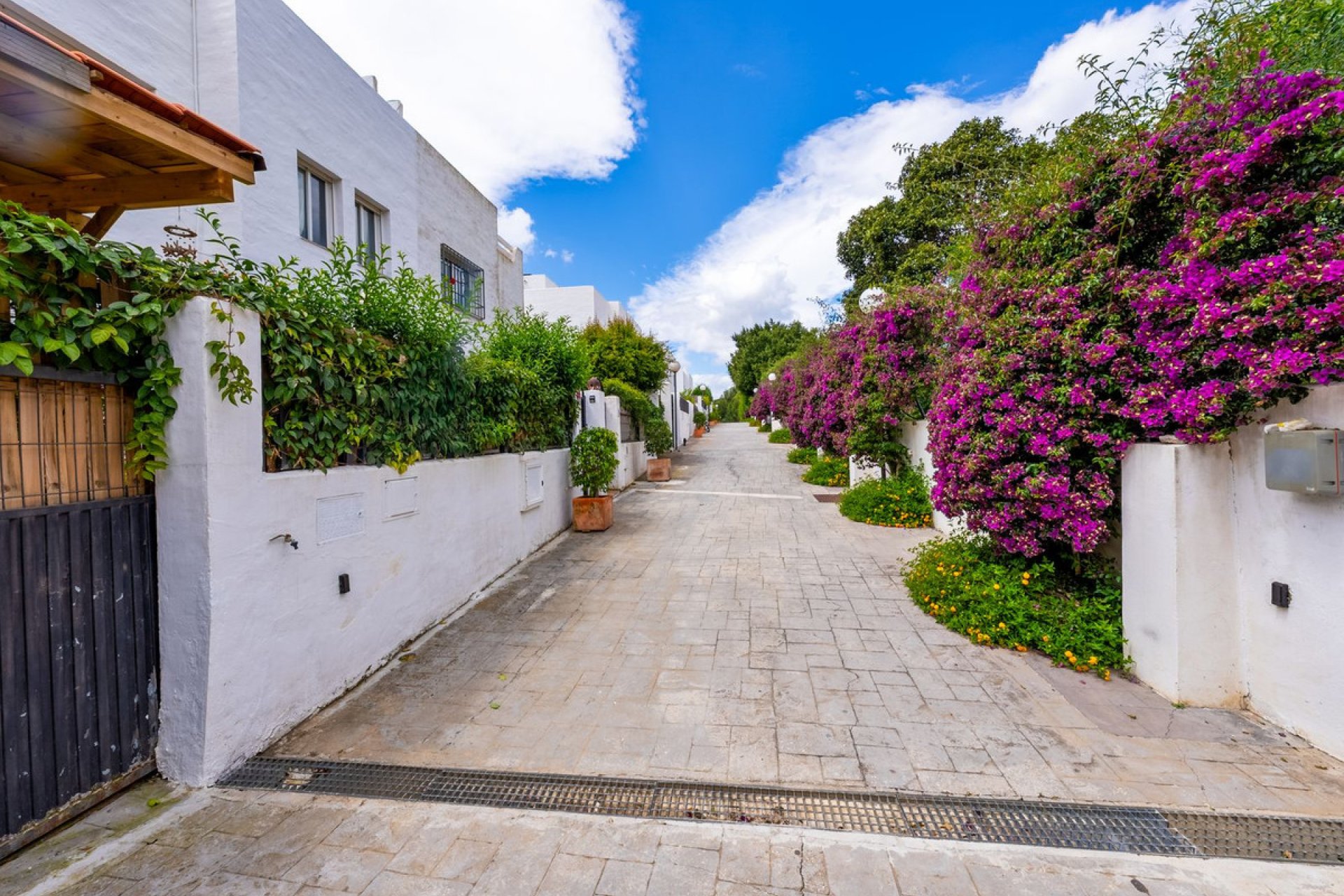 Resale - House - Semi-Detached House - Marbella - Nagüeles
