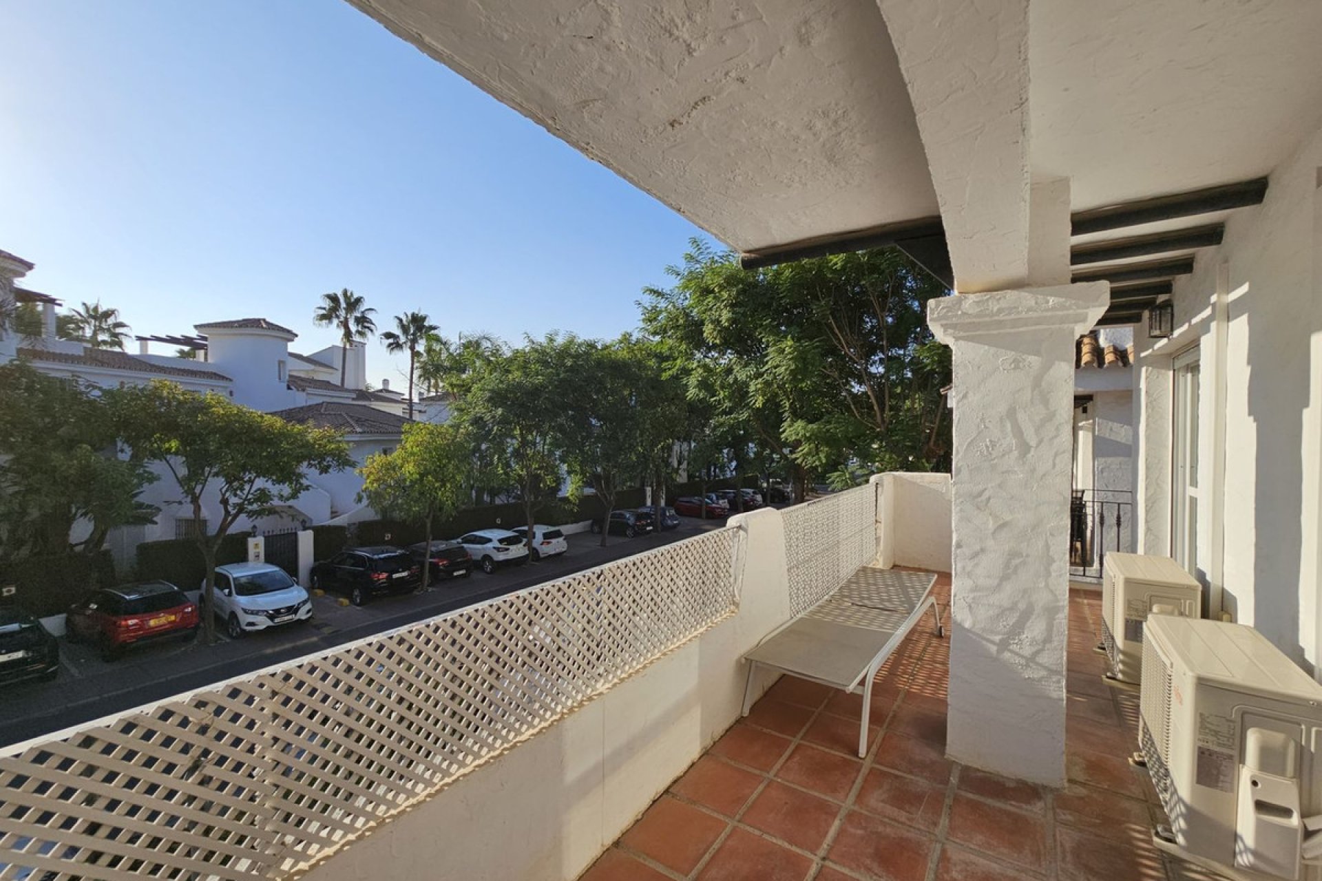 Resale - House - Semi-Detached House - Marbella - Nueva Andalucia