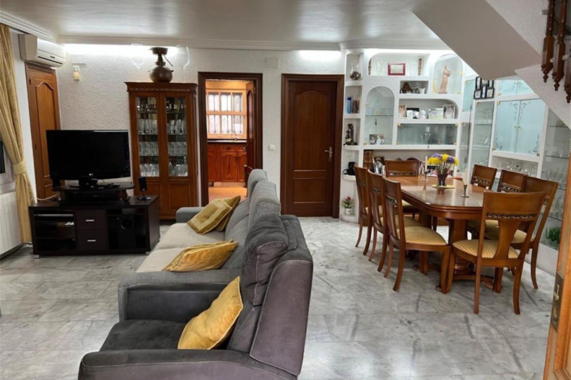 Resale - House - Semi-Detached House - Marbella - Nueva Andalucia