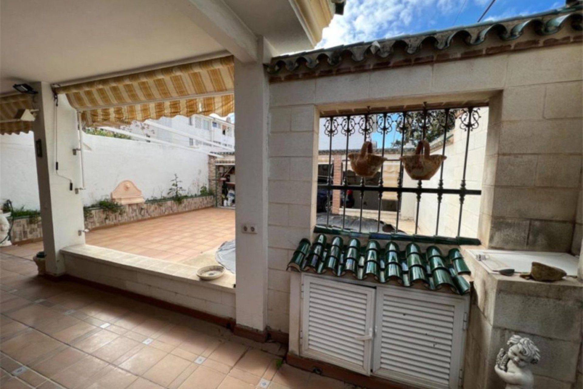 Resale - House - Semi-Detached House - Marbella - Nueva Andalucia