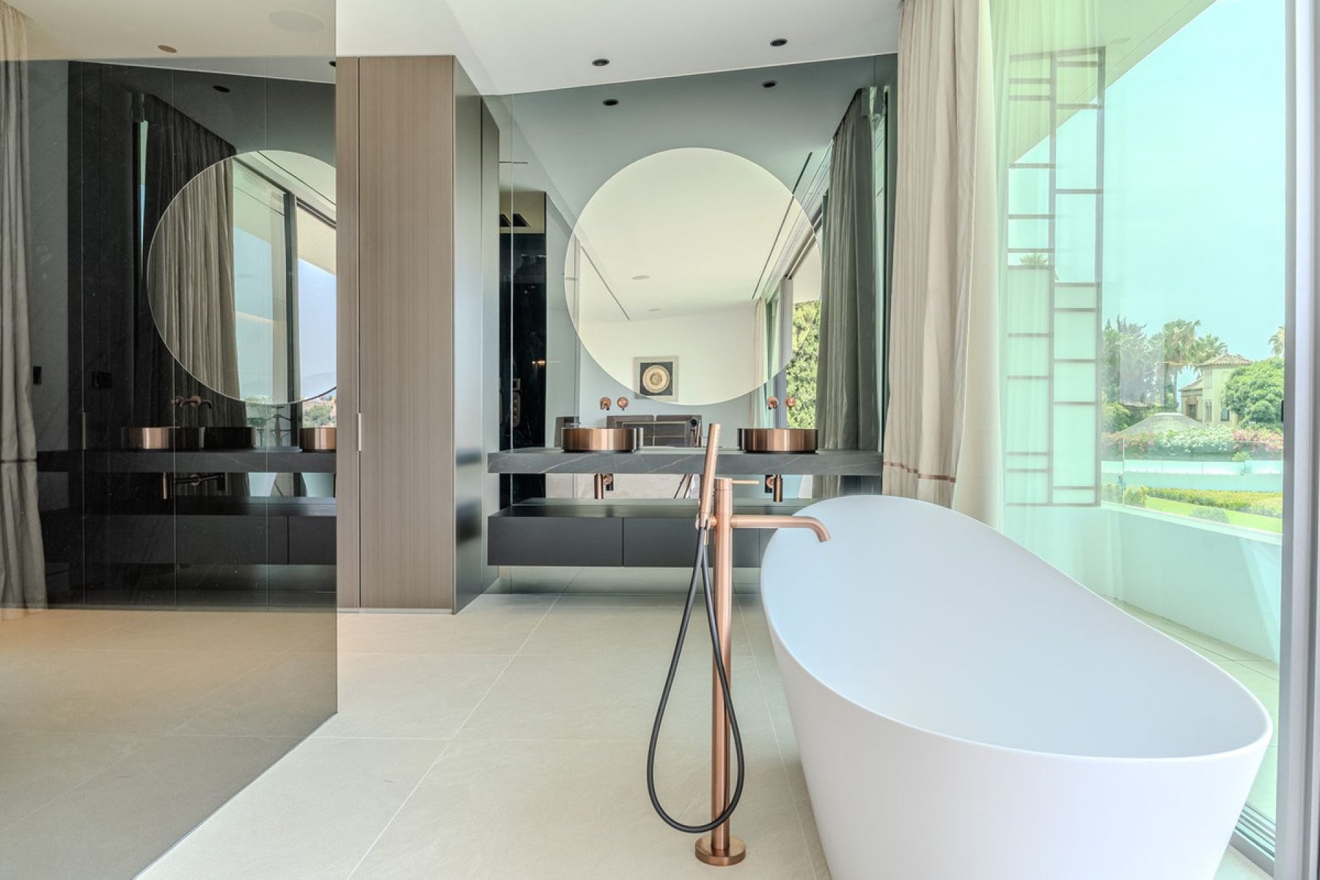 Resale - House - Semi-Detached House - Marbella - Nueva Andalucia