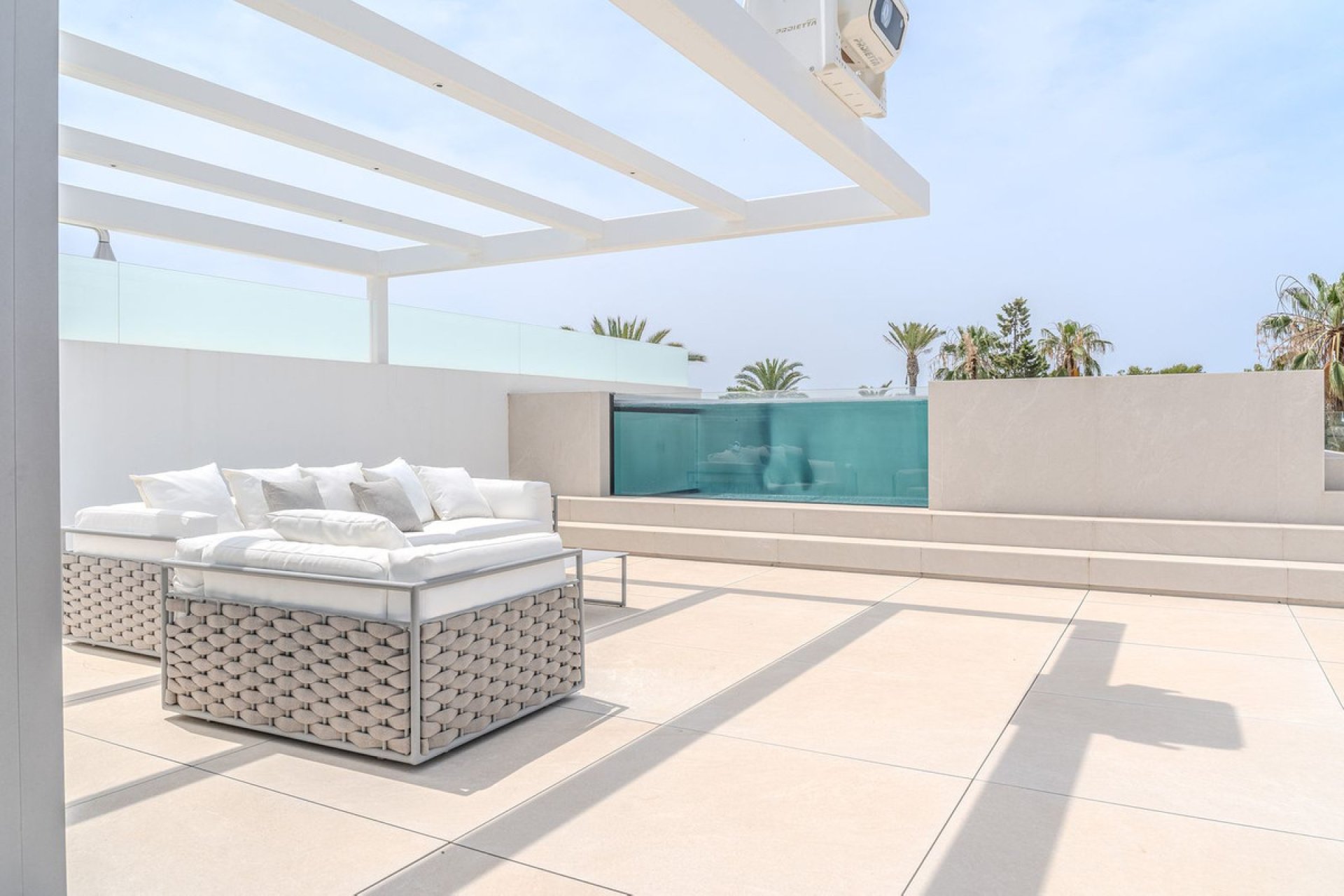 Resale - House - Semi-Detached House - Marbella - Nueva Andalucia