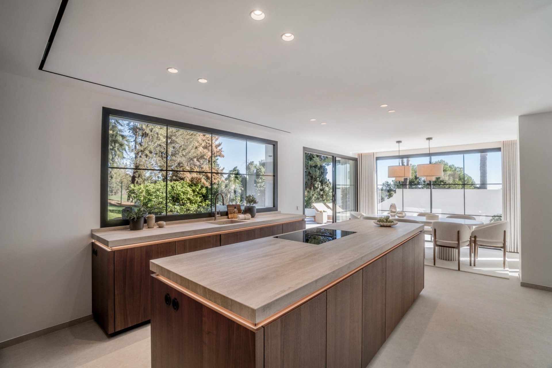 Resale - House - Semi-Detached House - Marbella - Nueva Andalucia