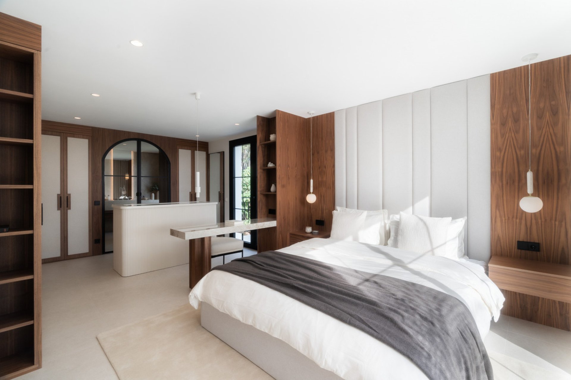 Resale - House - Semi-Detached House - Marbella - Nueva Andalucia