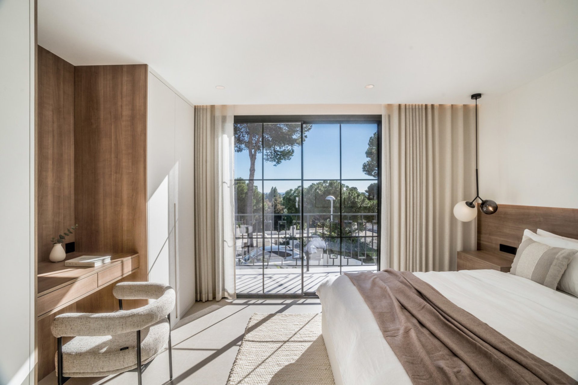 Resale - House - Semi-Detached House - Marbella - Nueva Andalucia